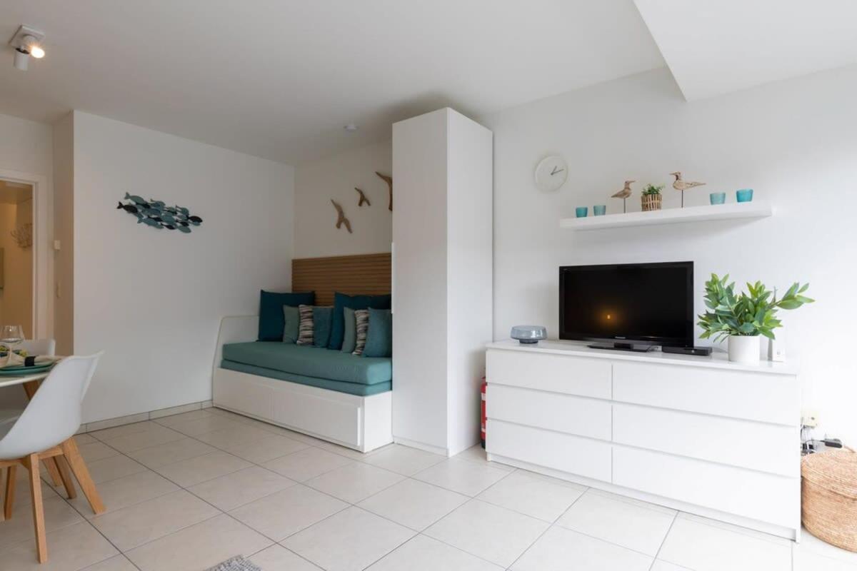 'Blue Sea' - Studio In Ostend With Private Parking Apartamento Exterior foto