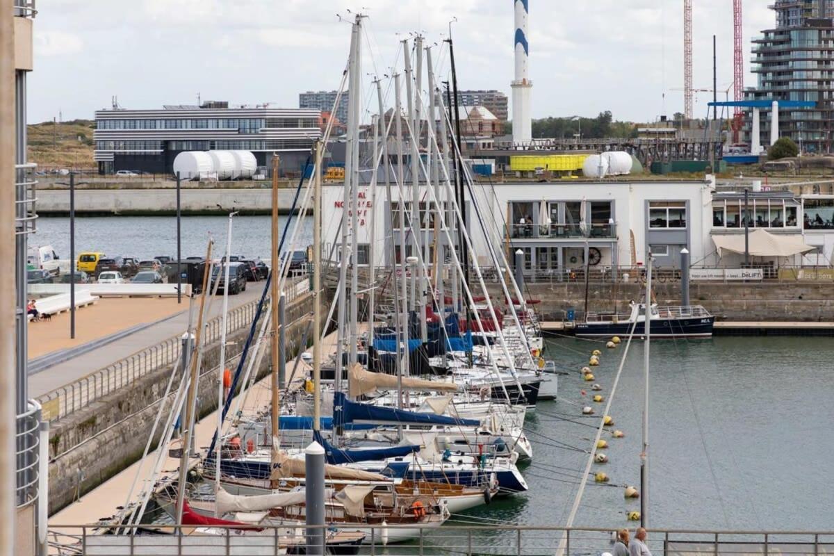'Blue Sea' - Studio In Ostend With Private Parking Apartamento Exterior foto